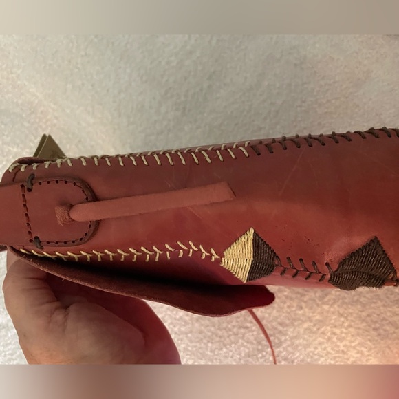 Lucky Brand Womens Laguna Canyon Leather Shoulder Bag - Picture 12 of 12